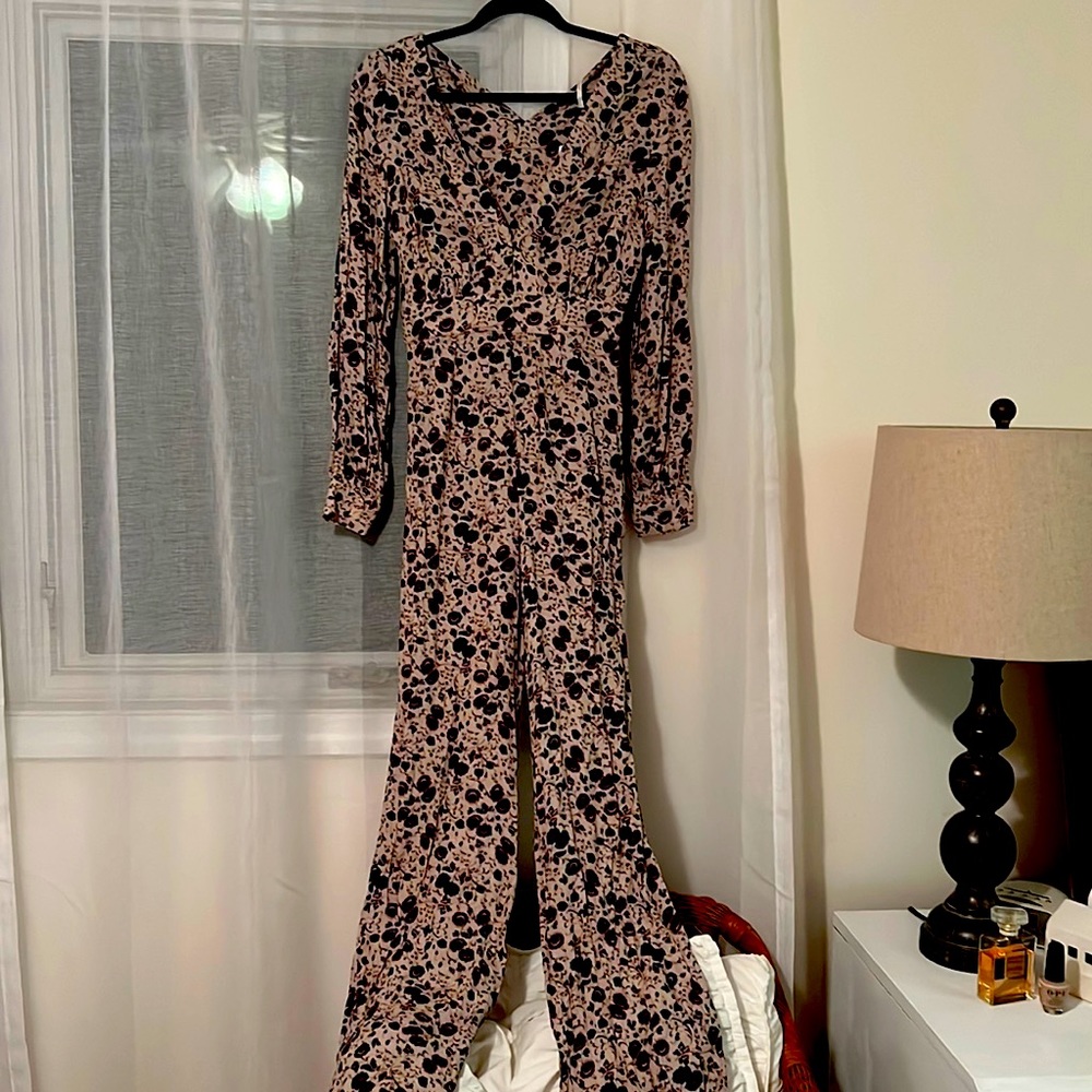 Free people flower jumper.